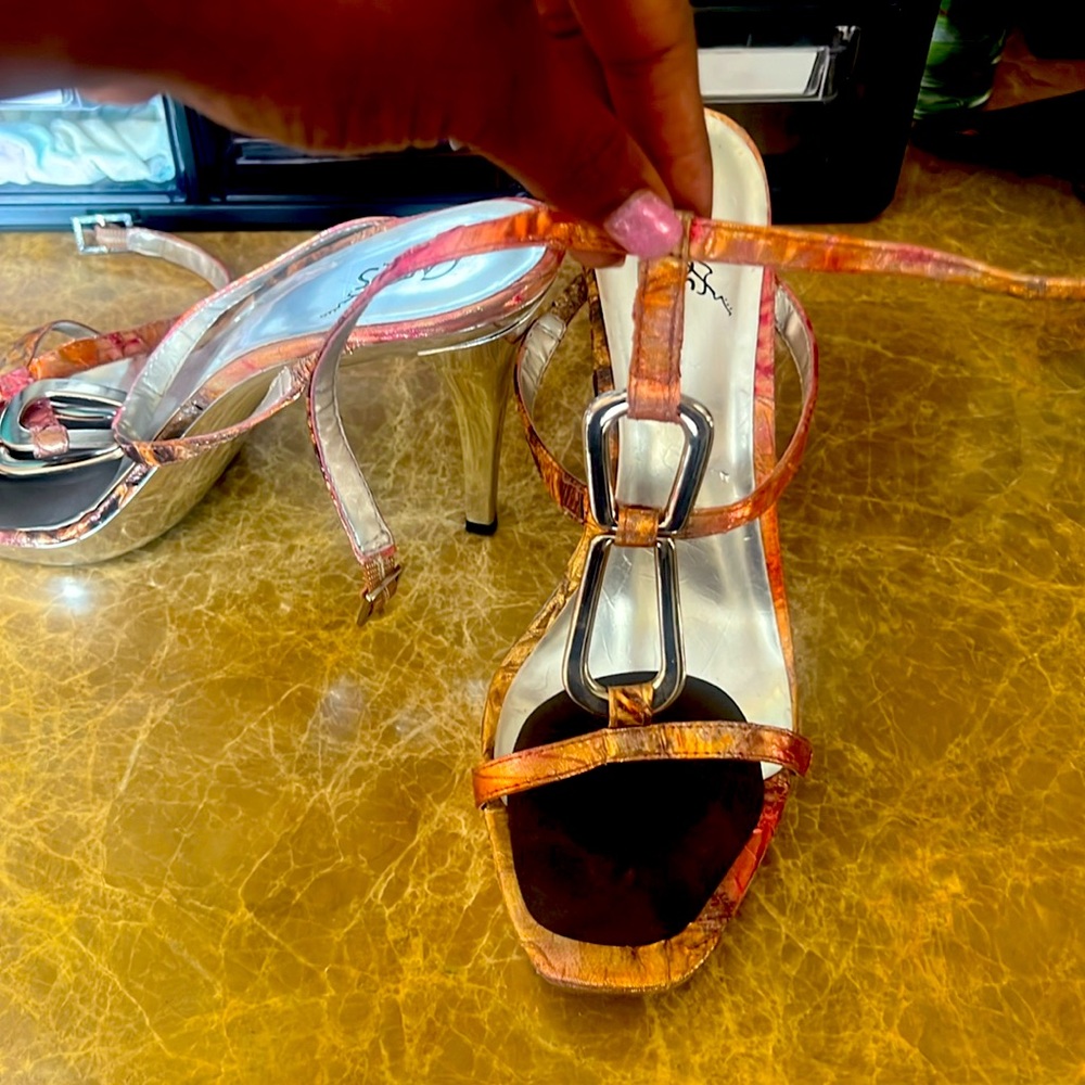Carlos Santana 4inch heels